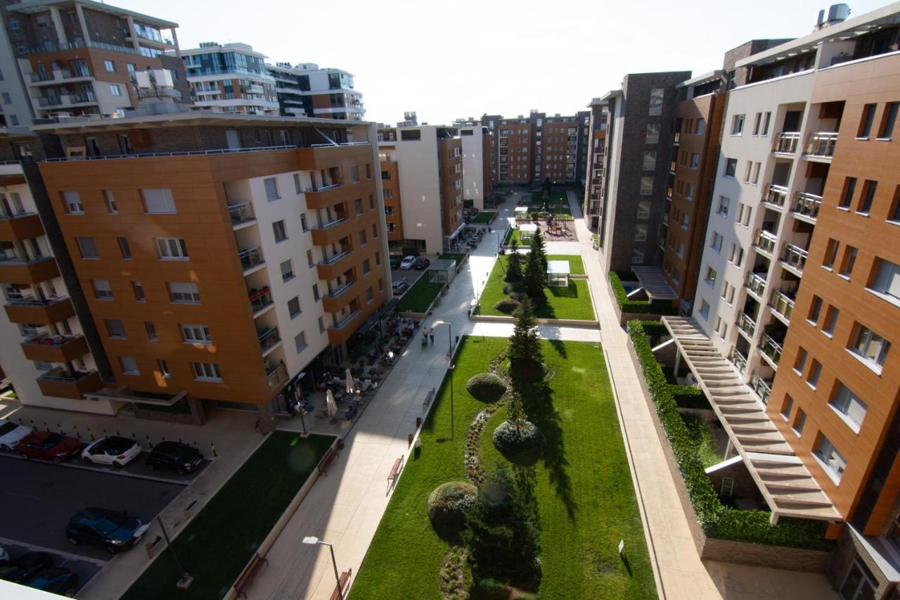 A Blok New Modern - Free Garage Parking, Comfortable, Quiet With A Park View Belgrade Exterior photo