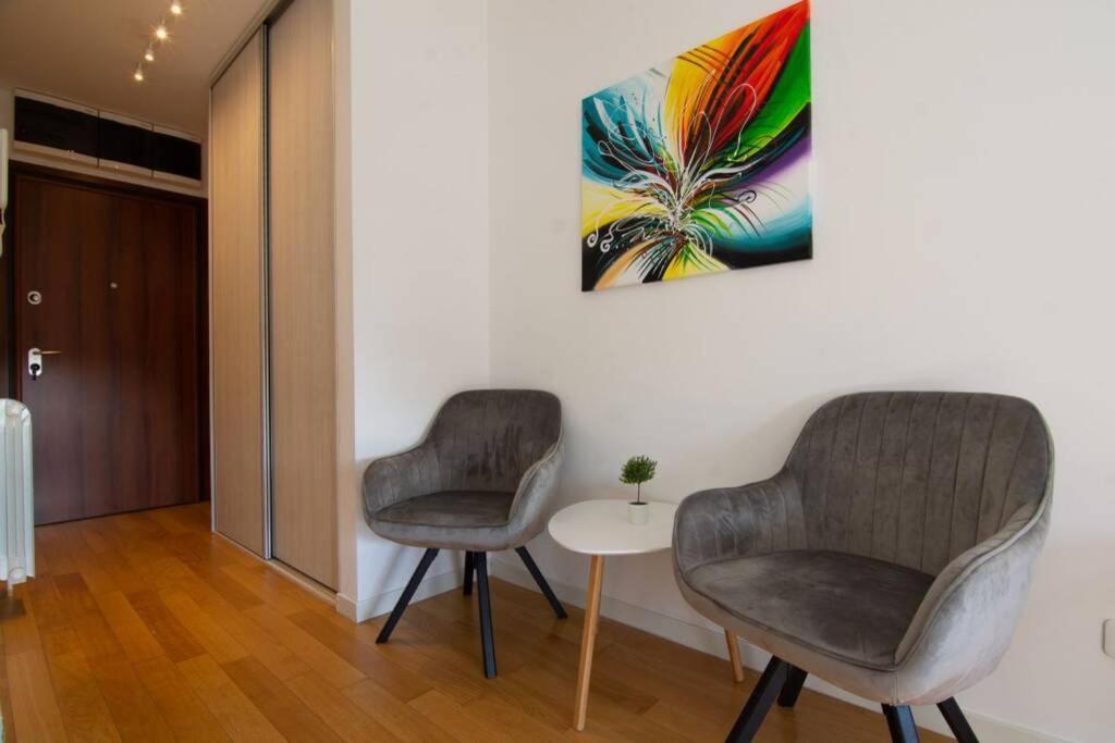 A Blok New Modern - Free Garage Parking, Comfortable, Quiet With A Park View Belgrade Exterior photo
